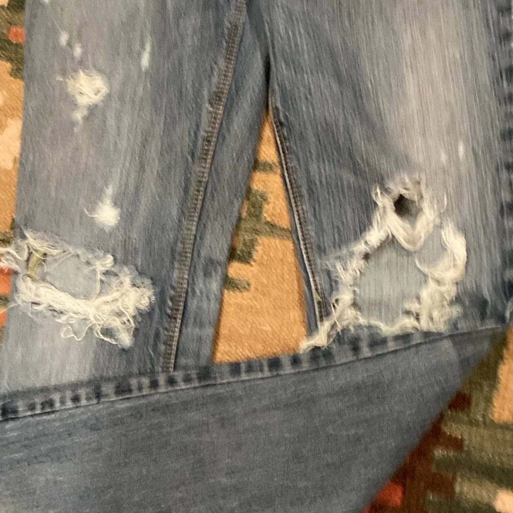 Abercrombie & Fitch Stylish Blue Distressed Women's Jeans - Picture 5 of 12